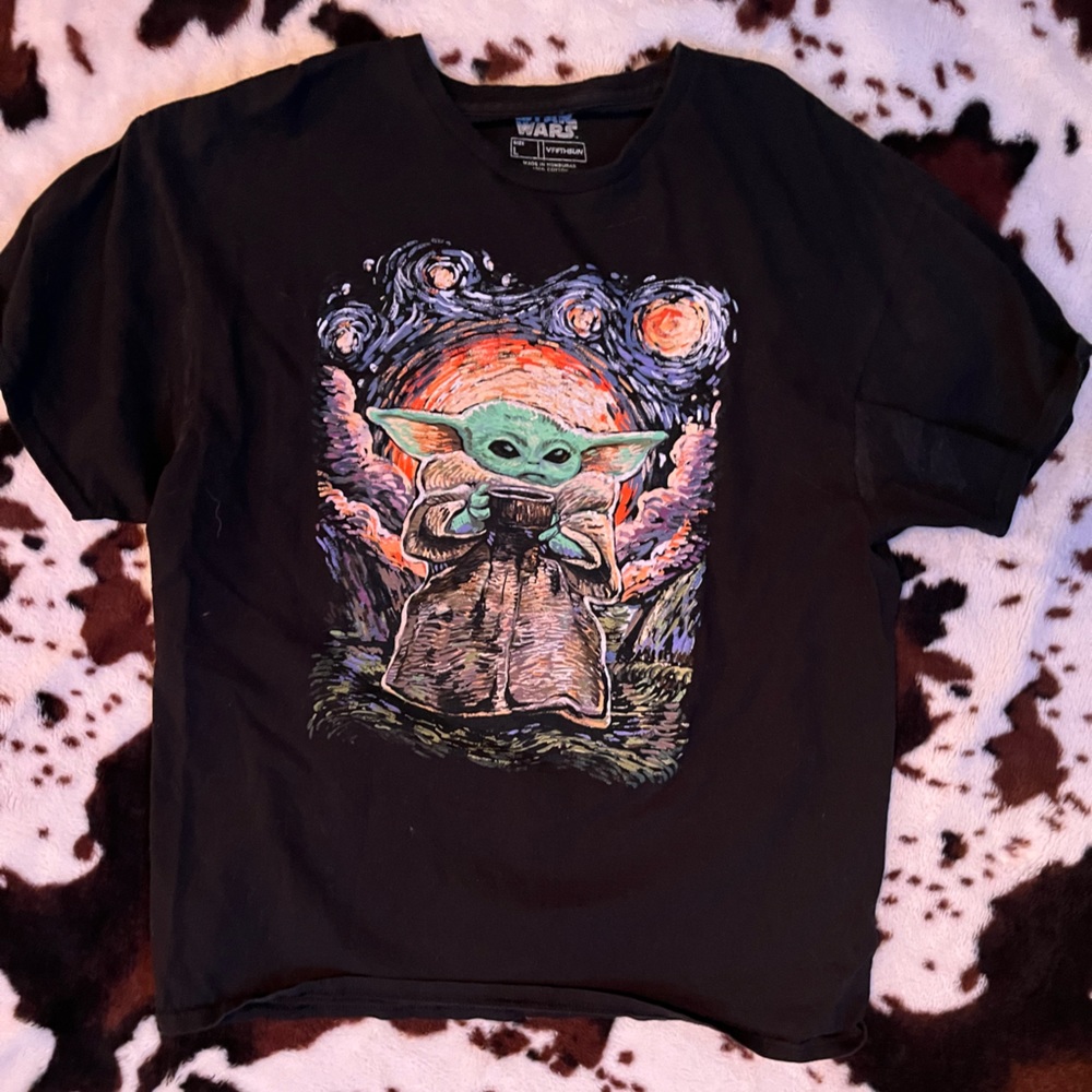 Star Wars baby yoda tshirt size L